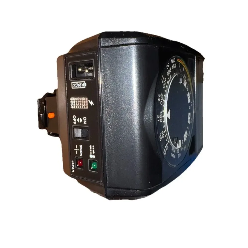 Albinar 100AT Thyristor Automatic Flash w/ Bounce Device GN30ASA 100 Never Used